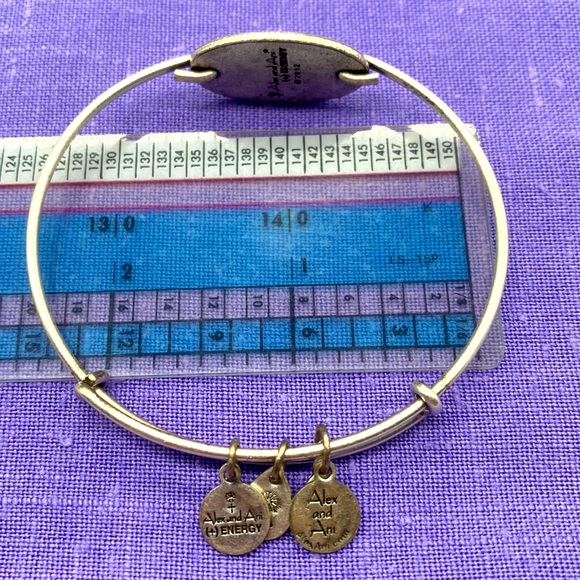Vintage Alex & Ani silver toned religious bracelet with St. Christopher π - Picture 6 of 8